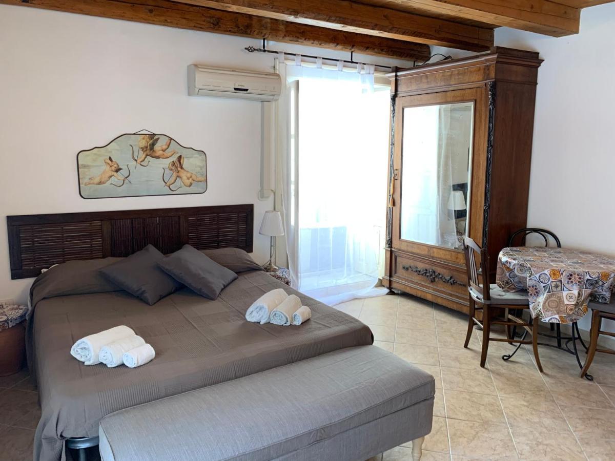 Apartament Ortigia Casa Syrakuzy Zewnętrze zdjęcie